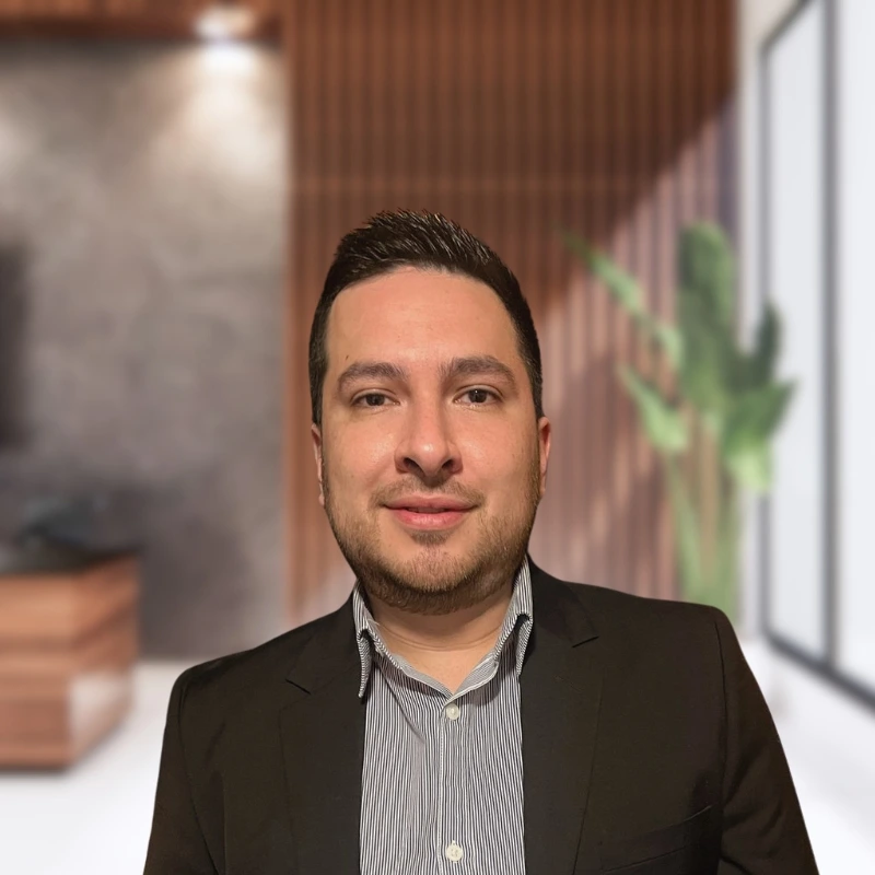 Luis Montellano Nevarez - Director Financiero